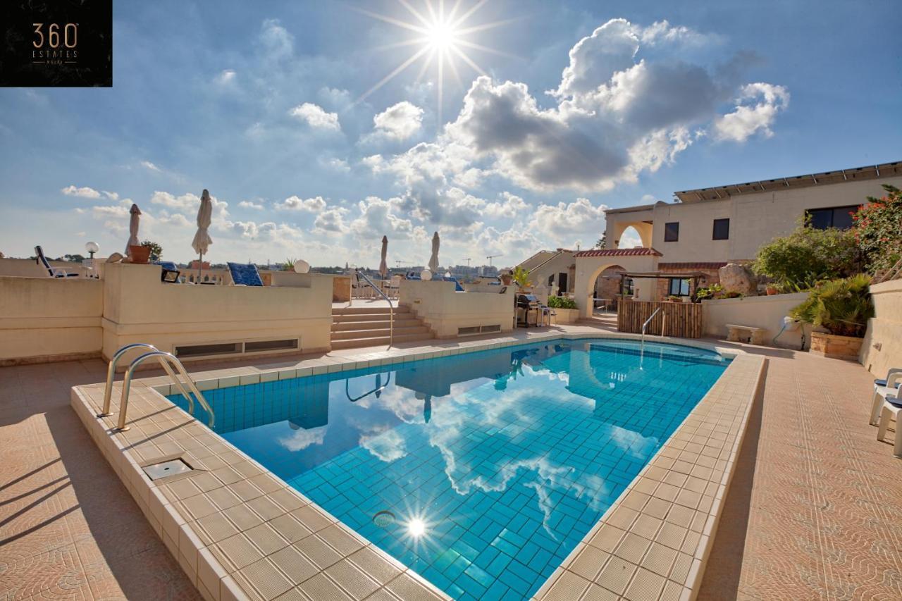 One Of A Kind Villa With Wi-Fi, Private Pool & Bbq By 360 Estates Mellieha Bagian luar foto